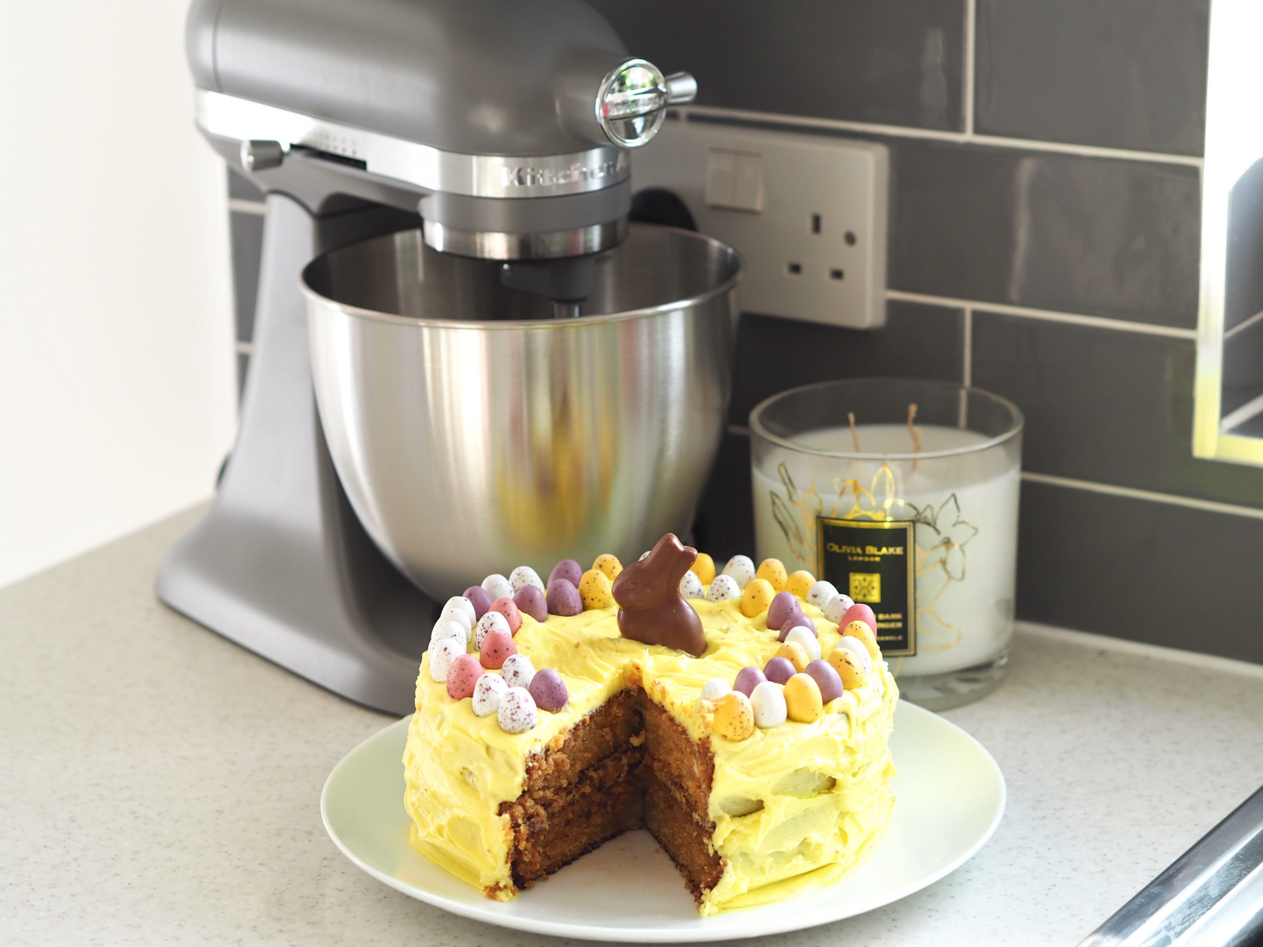 WHITE CHOCOLATE EASTER CAKE RECIPE