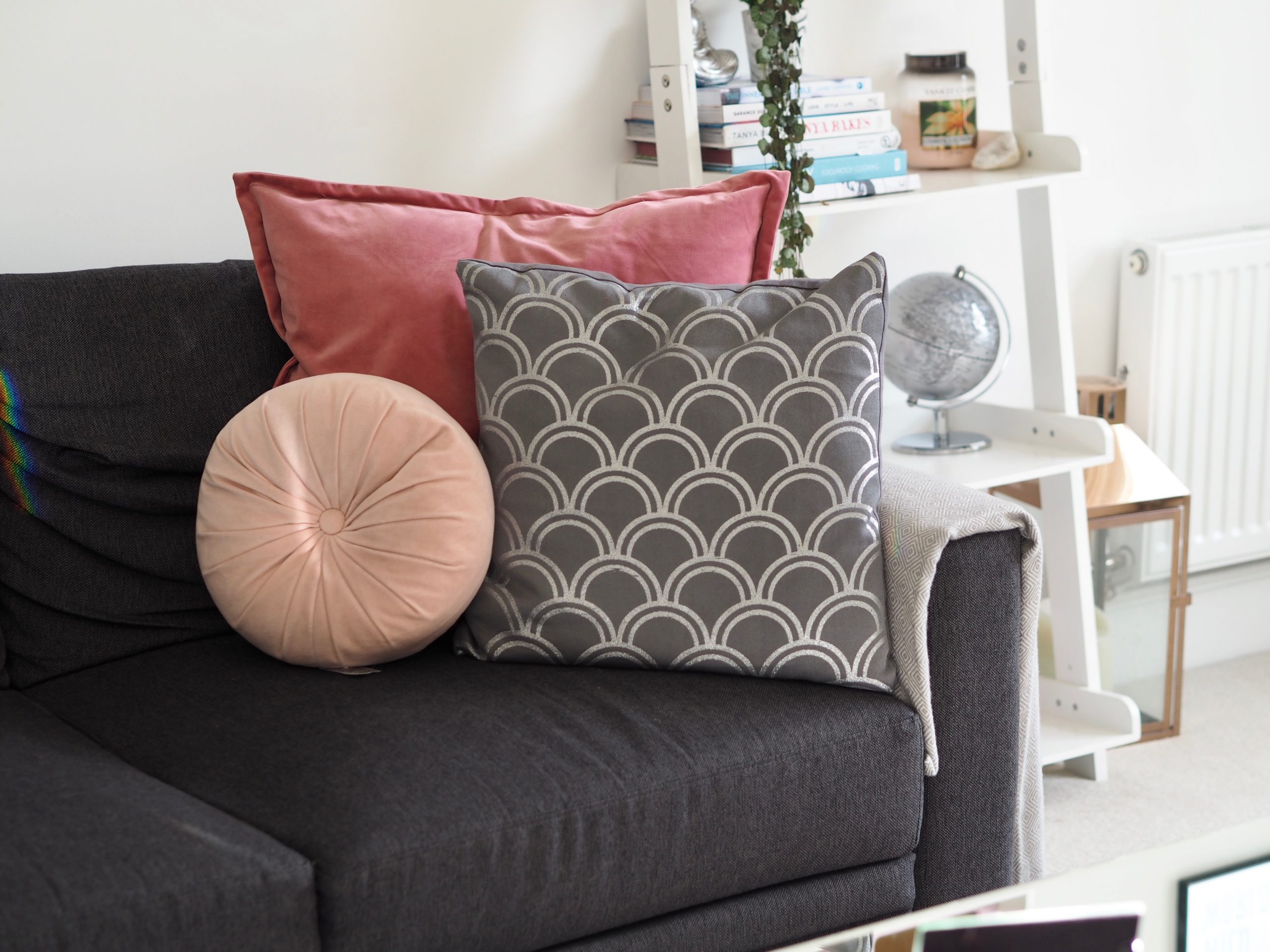 A LOOK INSIDE MY HOUSE A YEAR ON - EMMA MUMFORD