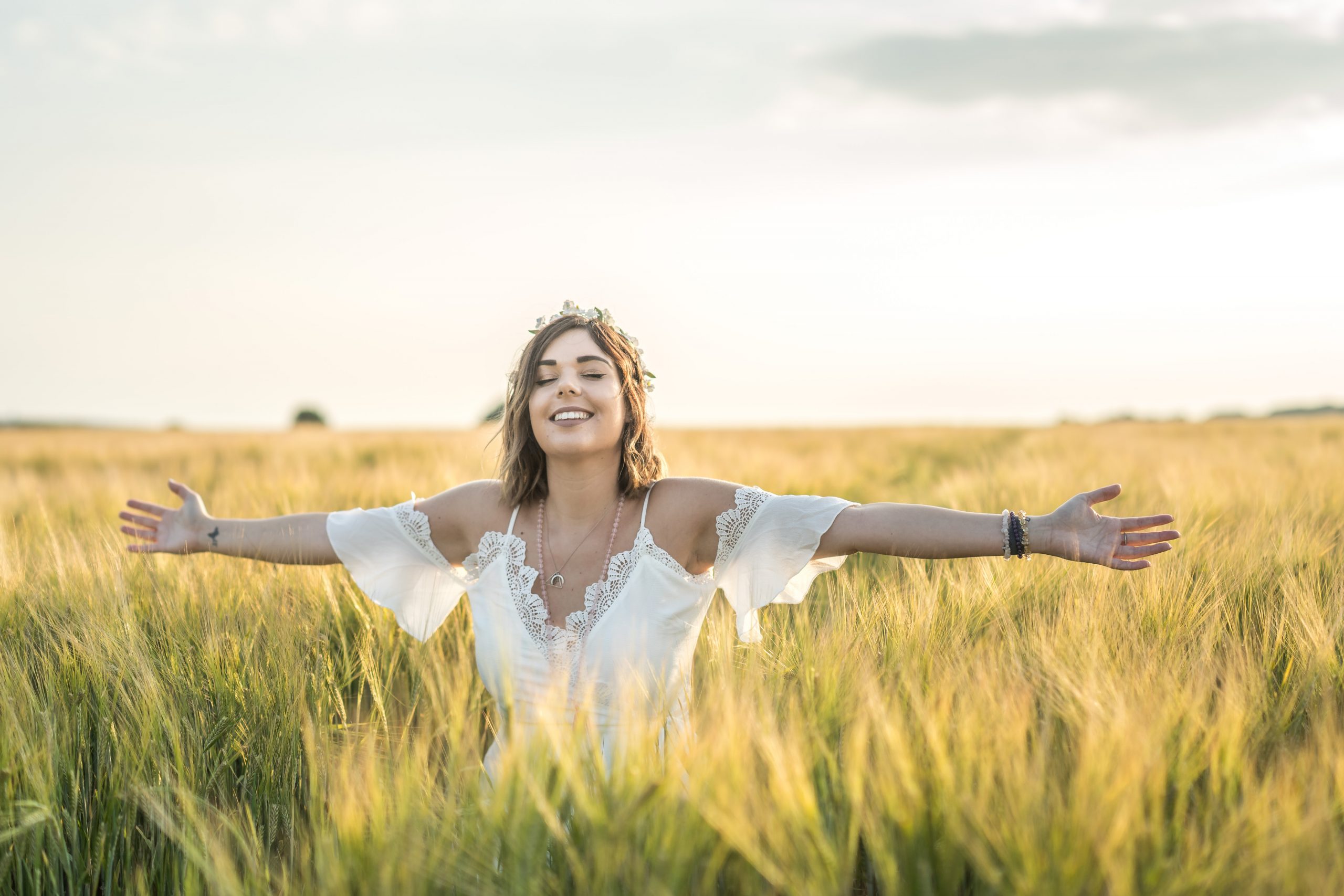 HOW TO LIVE YOUR BEST LIFE - Emma Mumford