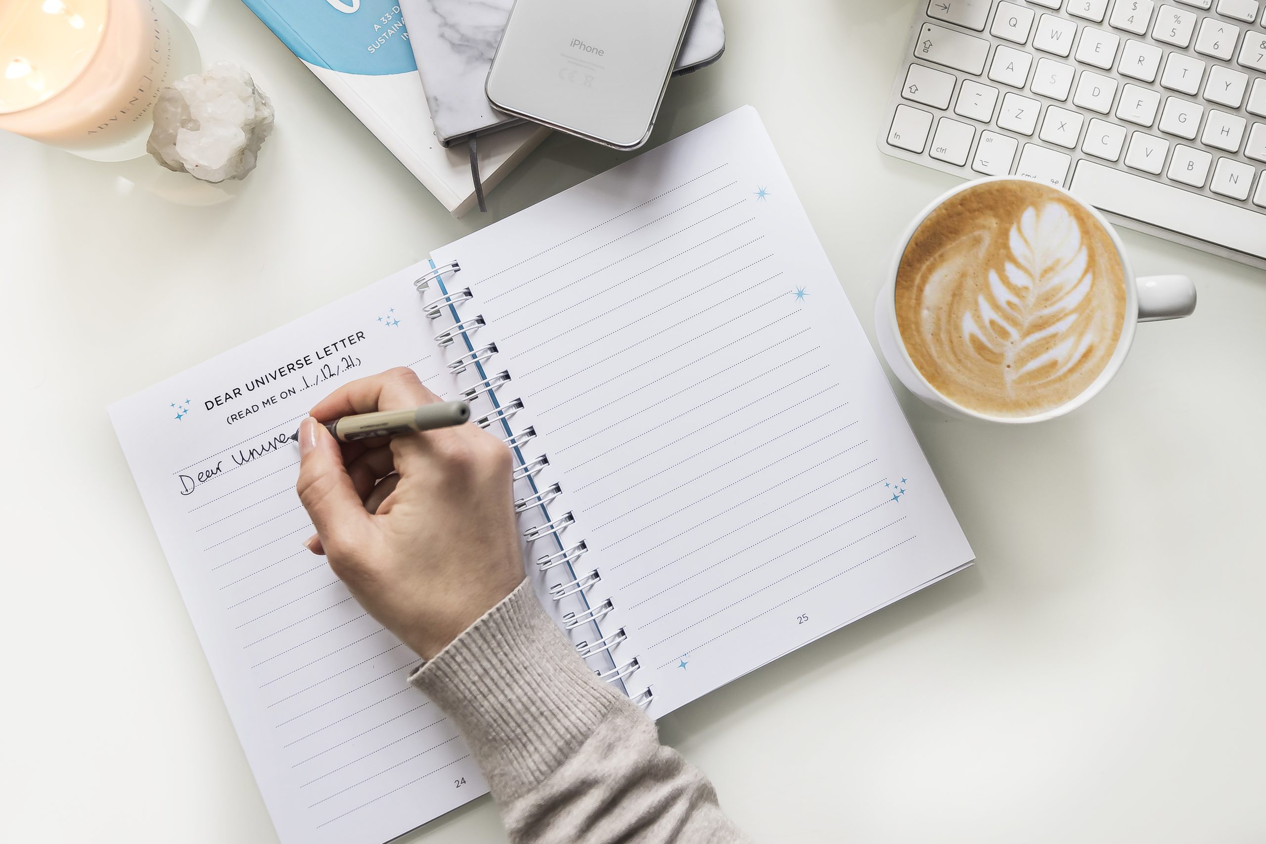 *SIGNED COPY* THE POSITIVELY WEALTHY JOURNAL BY EMMA MUMFORD - Image 4