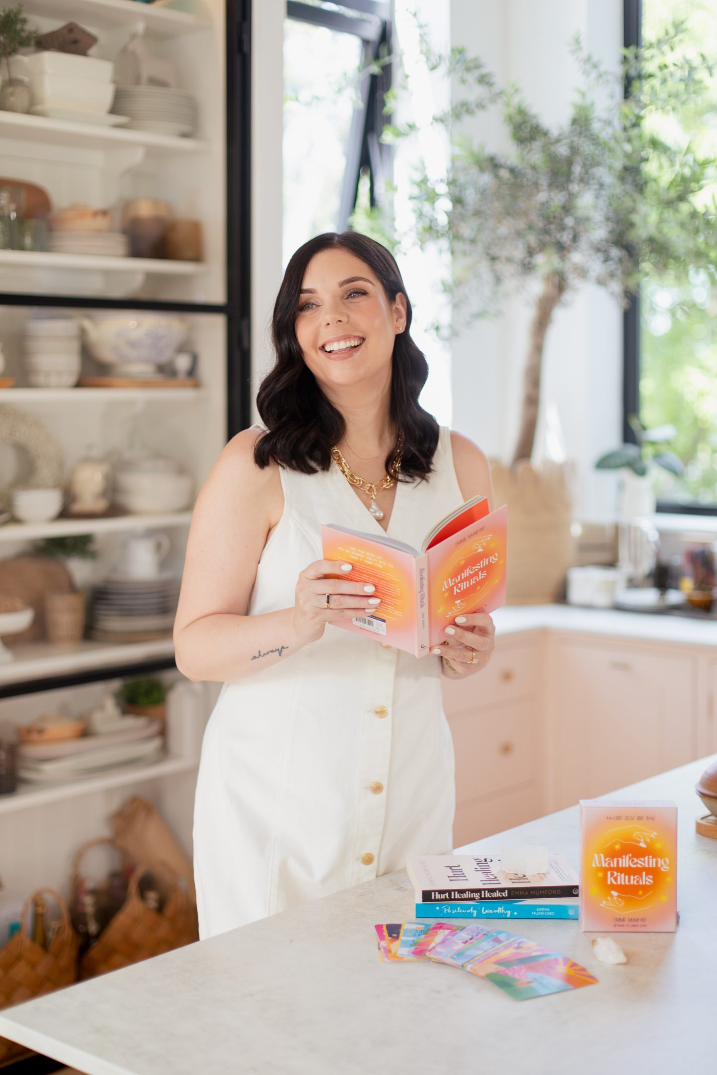 Emma Mumford the UK's leading Manifestation expert